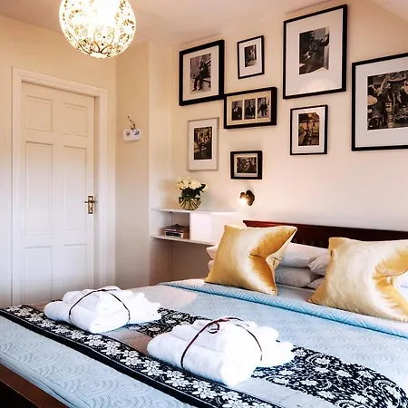 Hillside Lodge B&B-2